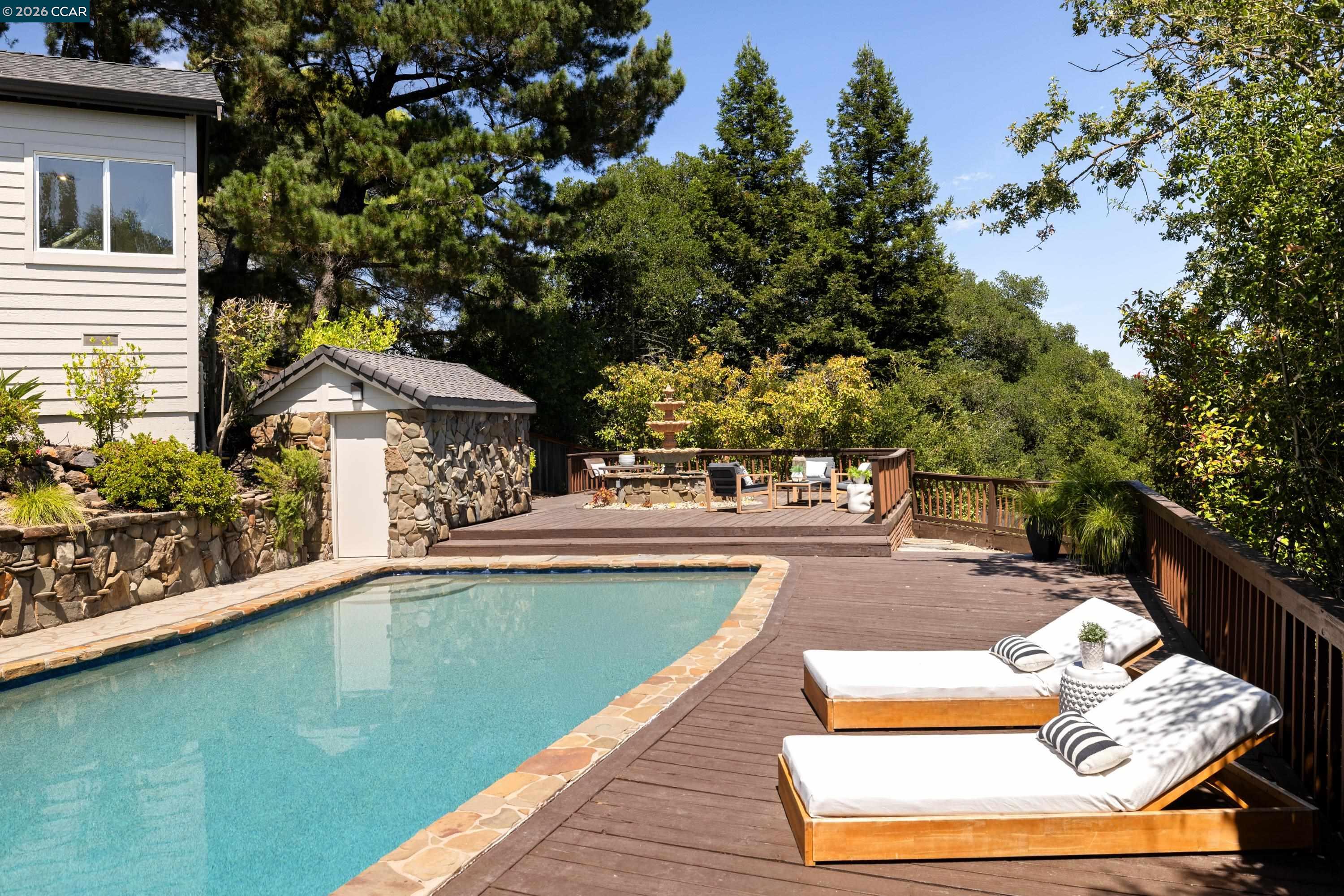 78 Scenic Dr