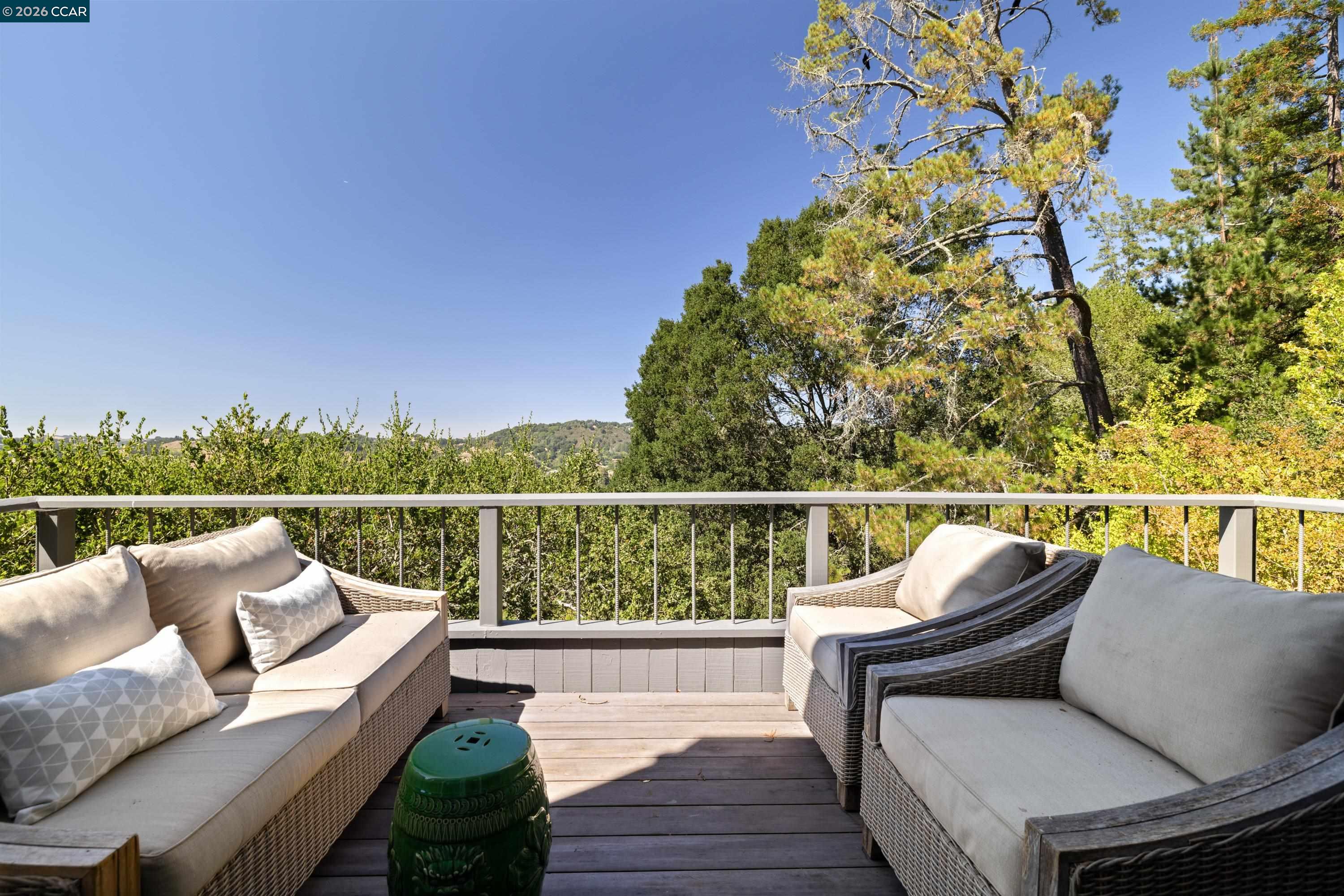 47 El Gavilan Rd