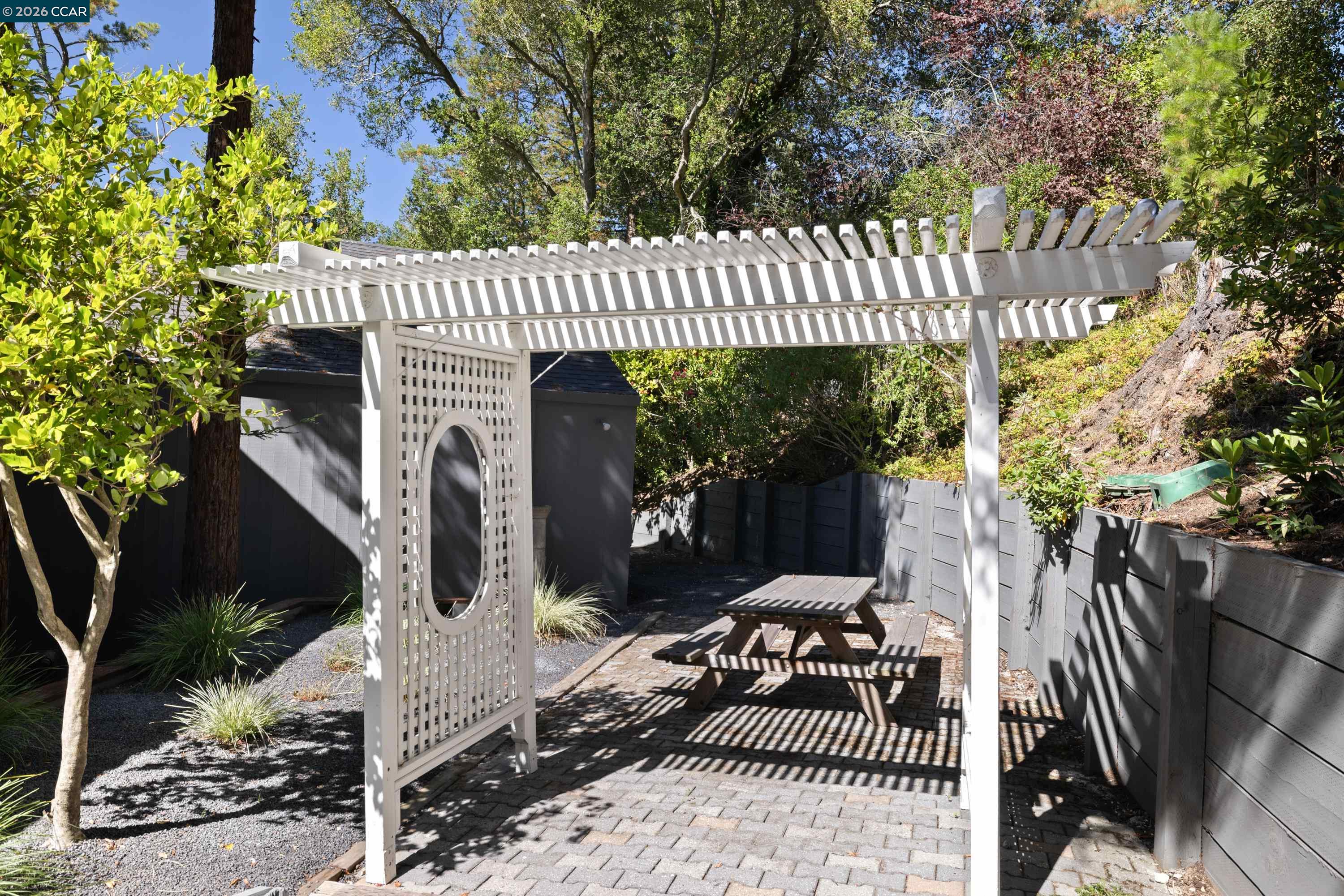 47 El Gavilan Rd