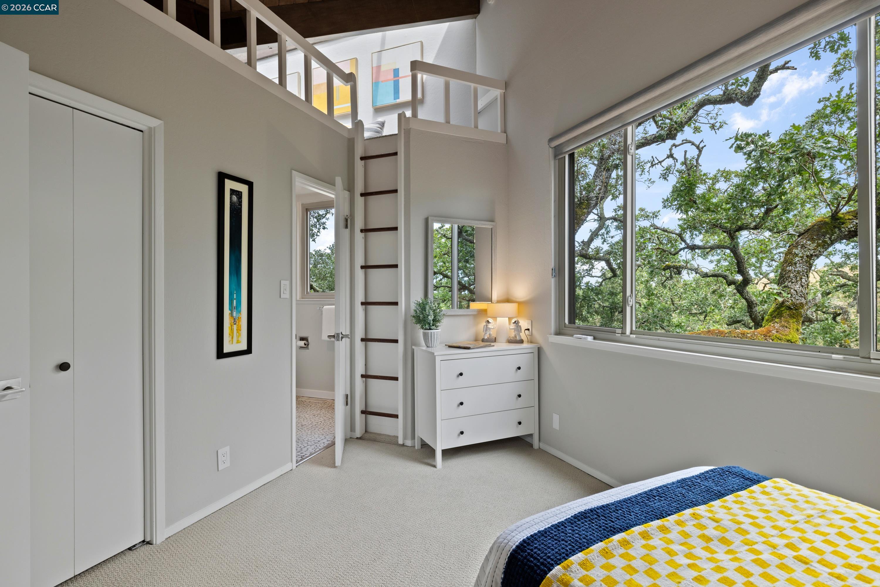 2 Leeward Glen