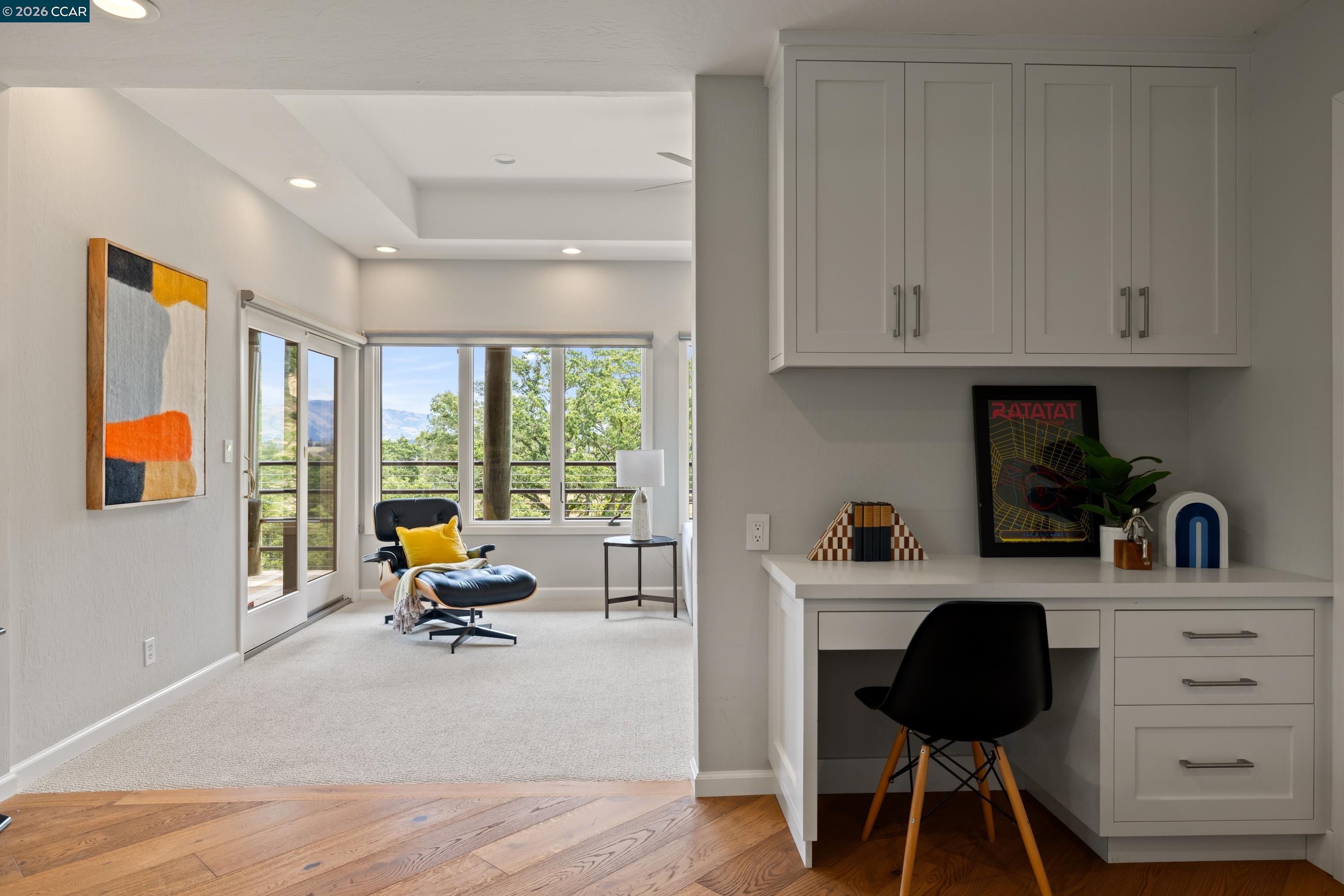 2 Leeward Glen