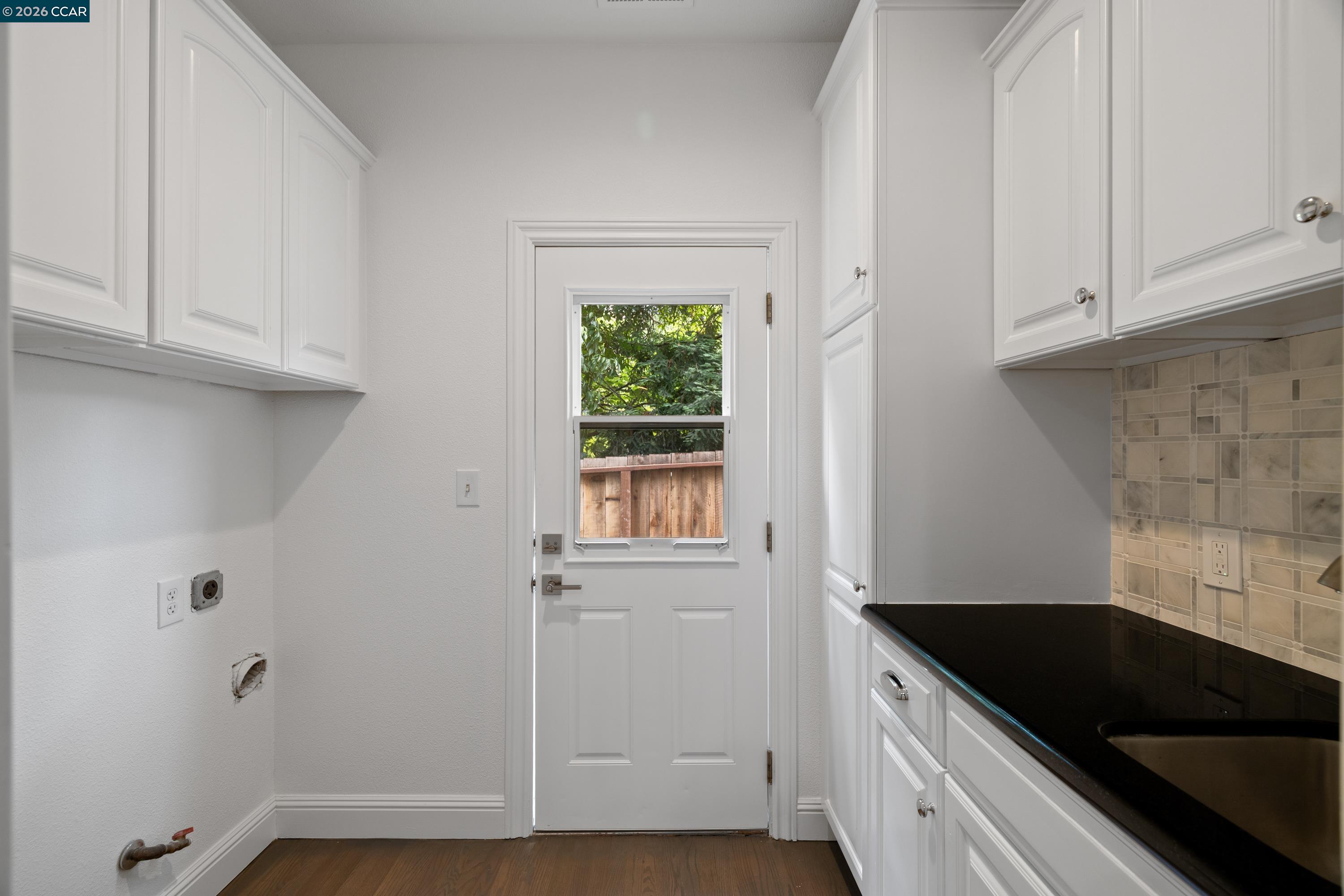 27 Stanton Ave