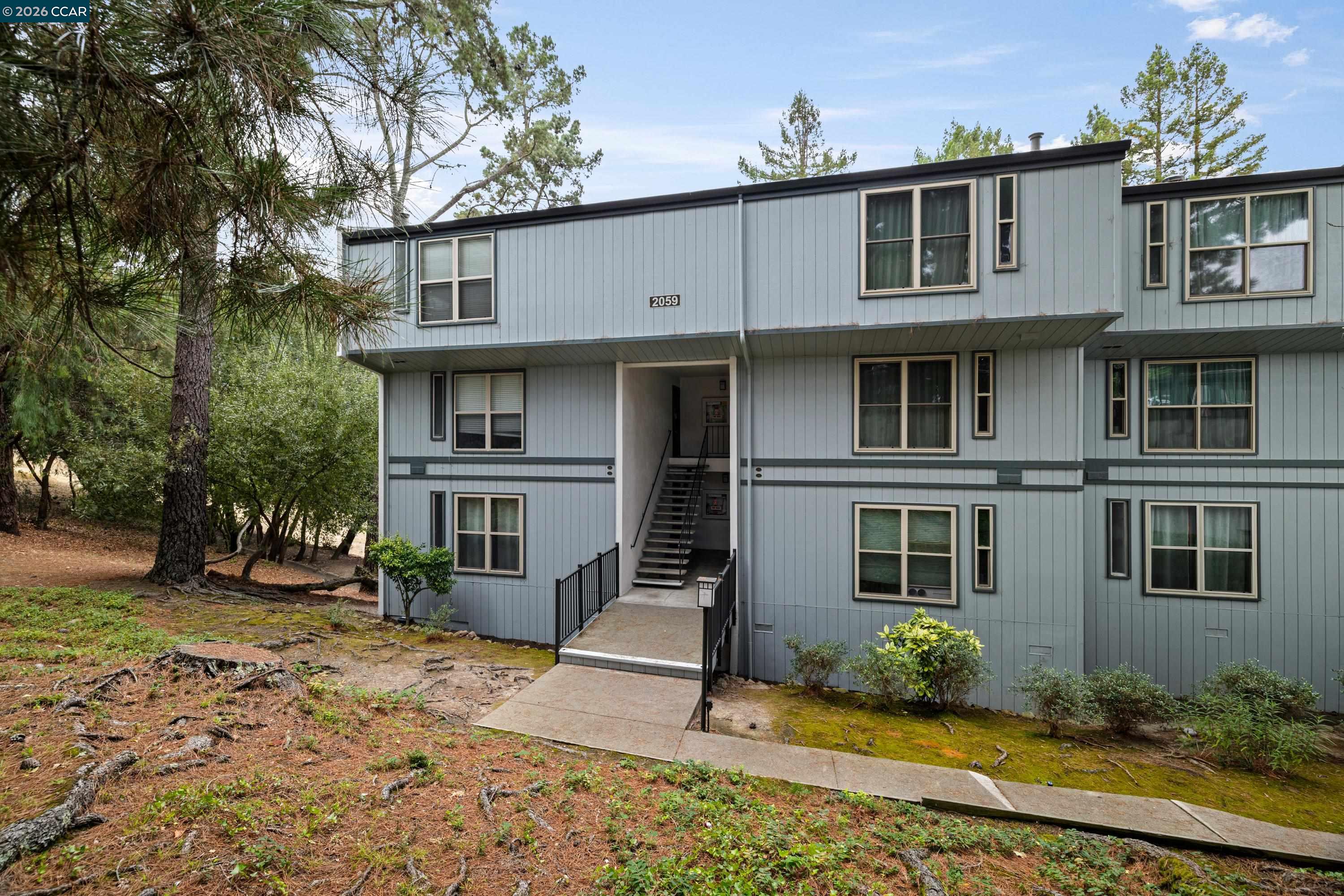 2059 Ascot Dr # 108