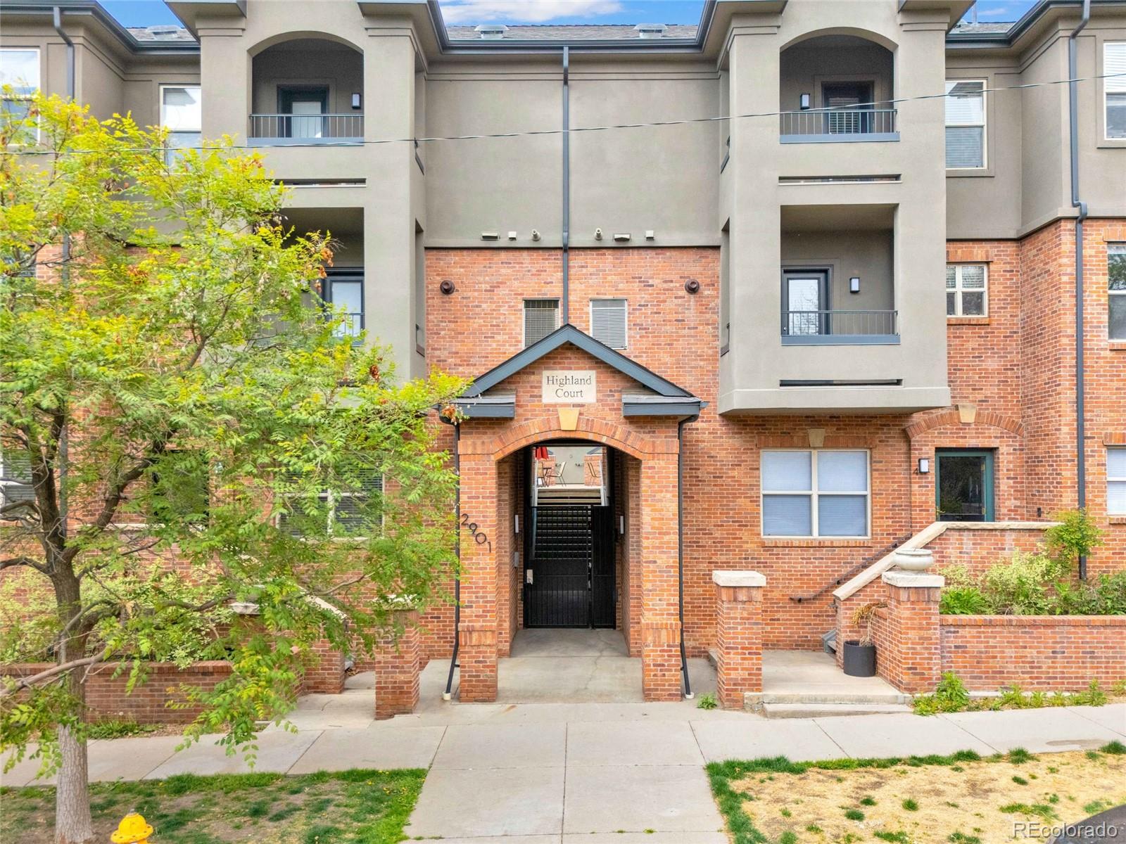 2901 Wyandot Street Unit: 2