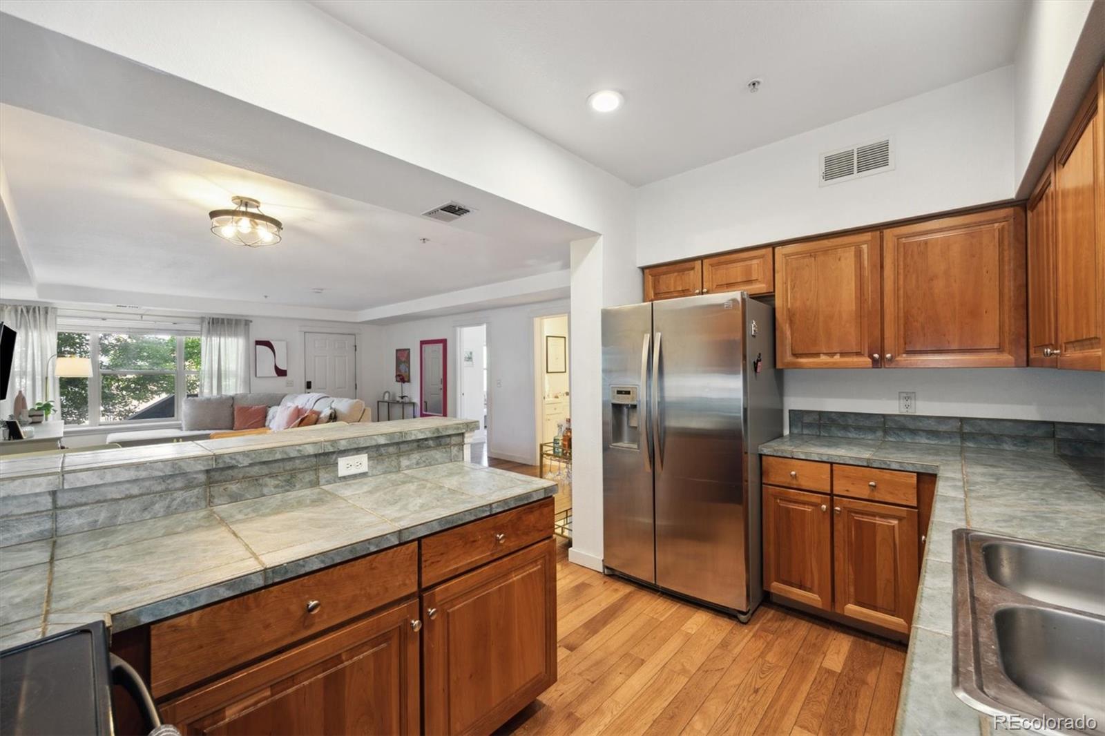 2901 Wyandot Street Unit: 2