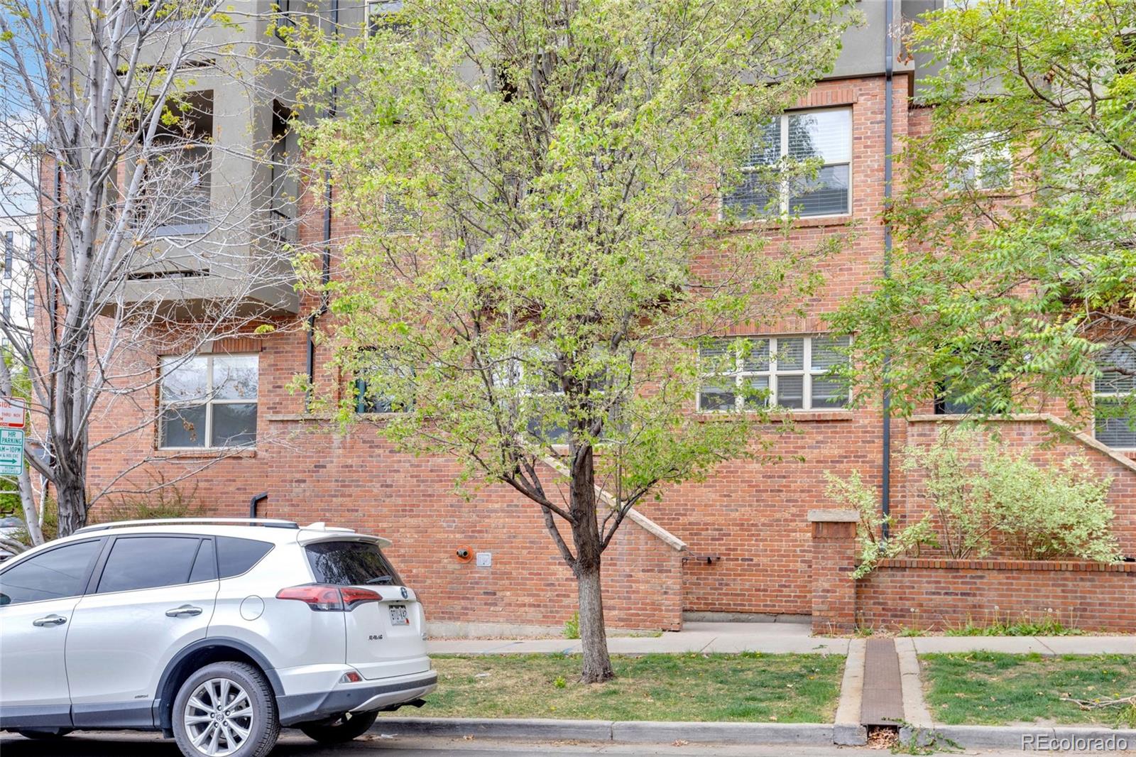 2901 Wyandot Street Unit: 2
