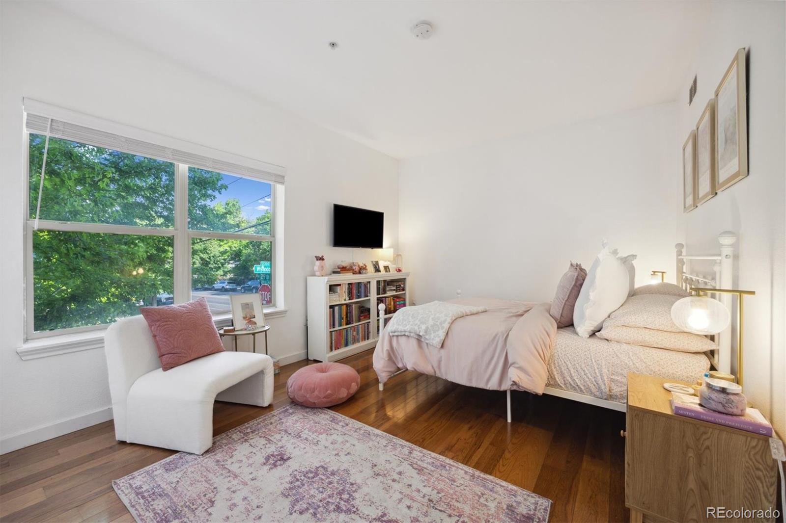 2901 Wyandot Street Unit: 2