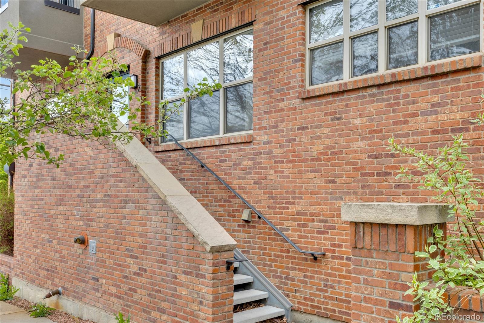2901 Wyandot Street Unit: 2