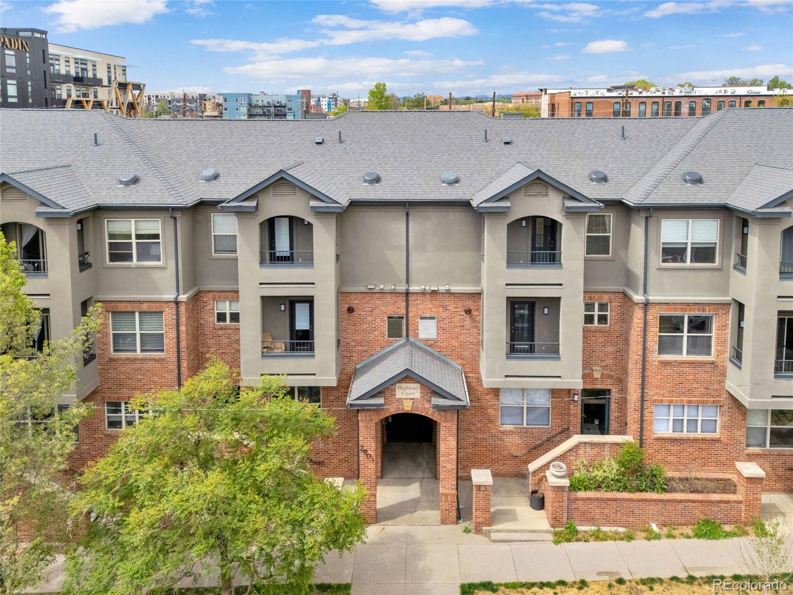 2901 Wyandot Street Unit: 2