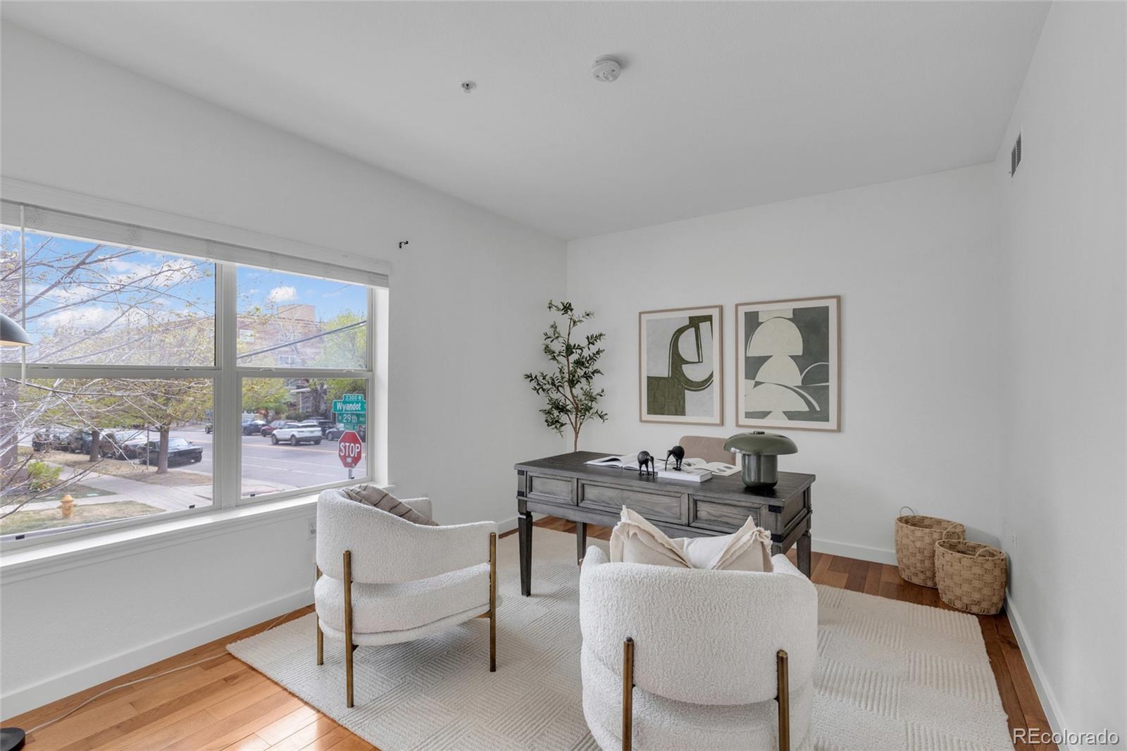 2901 Wyandot Street Unit: 2