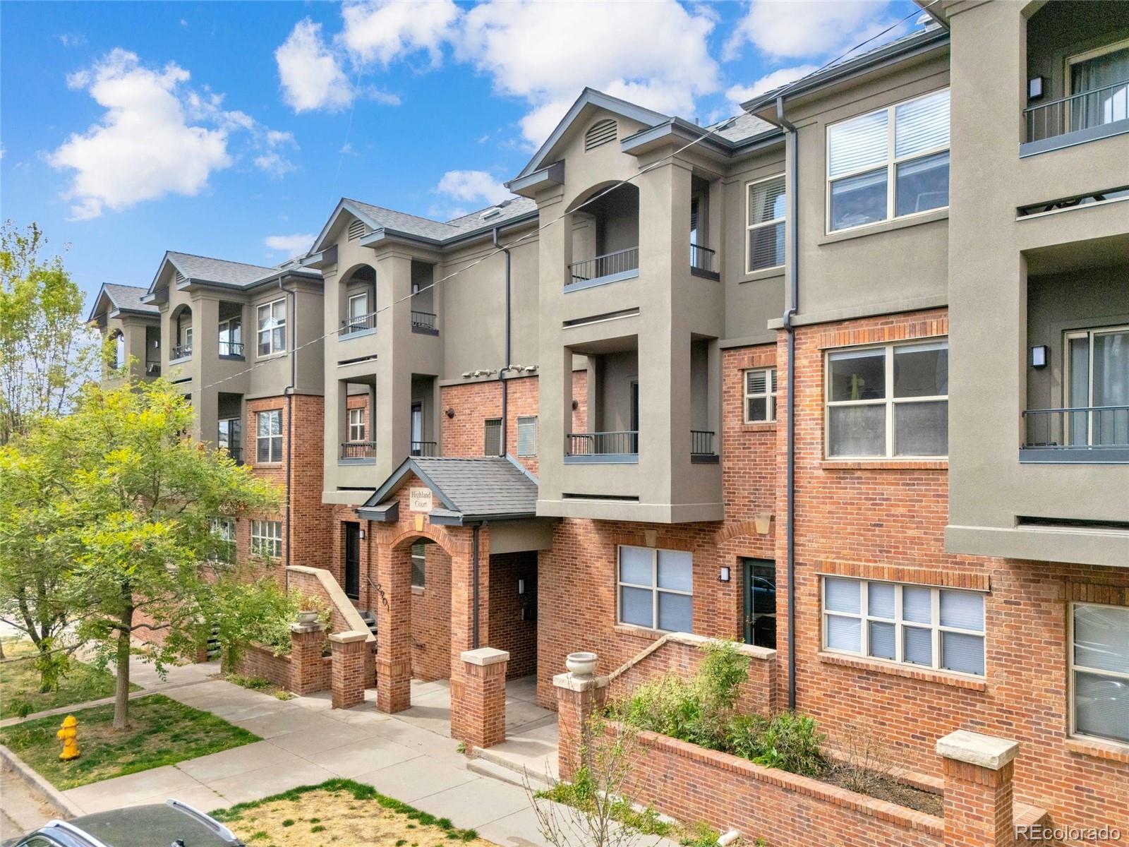 2901 Wyandot Street Unit: 2