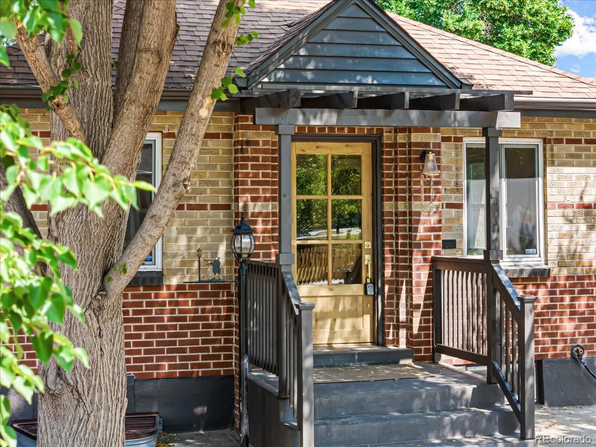 4104 N Yates