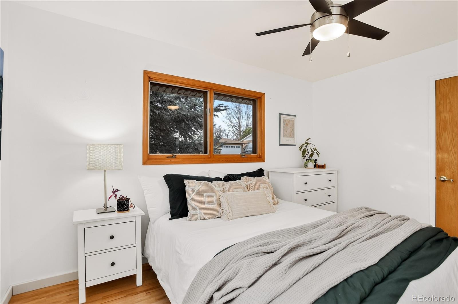 2862 S Zenobia Street