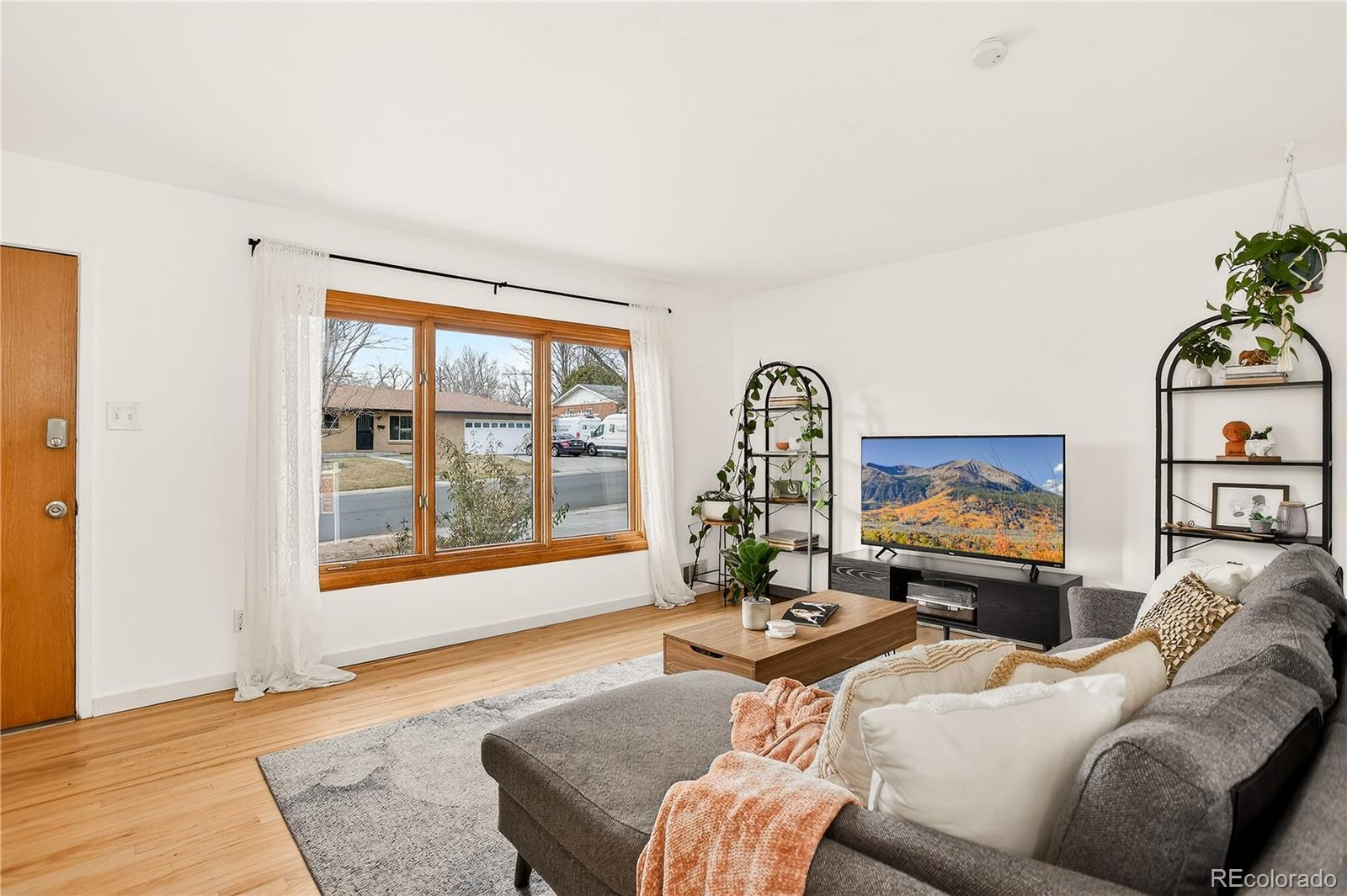 2862 S Zenobia Street