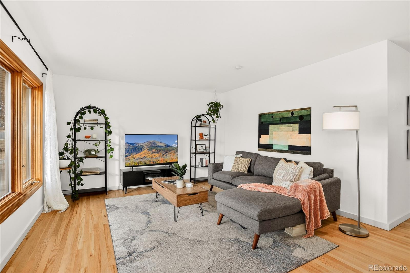 2862 S Zenobia Street