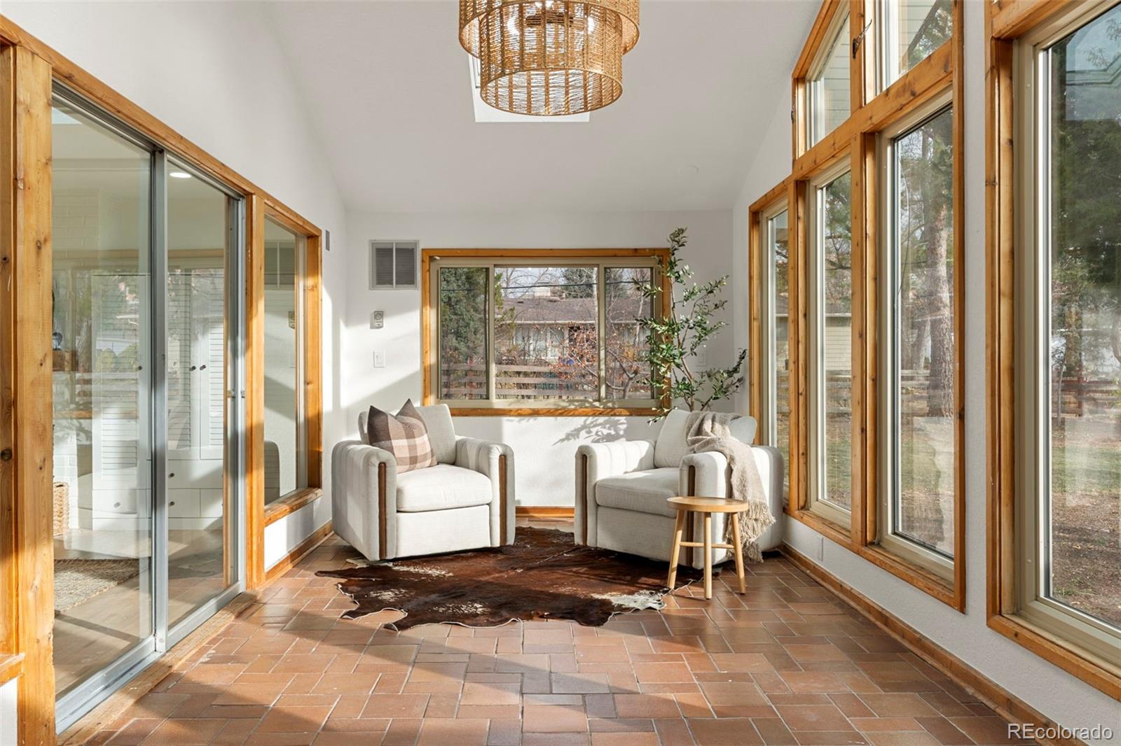 2660 S Dahlia Street