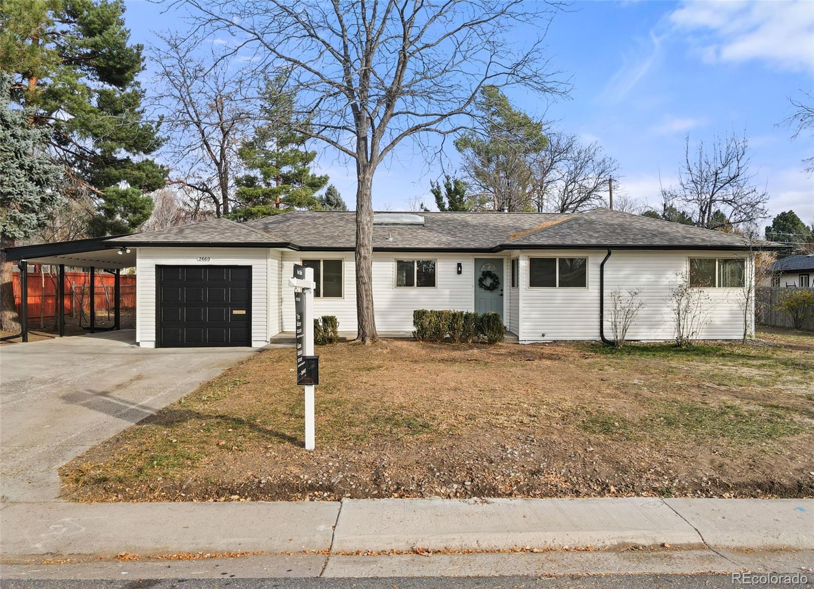 2660 S Dahlia Street