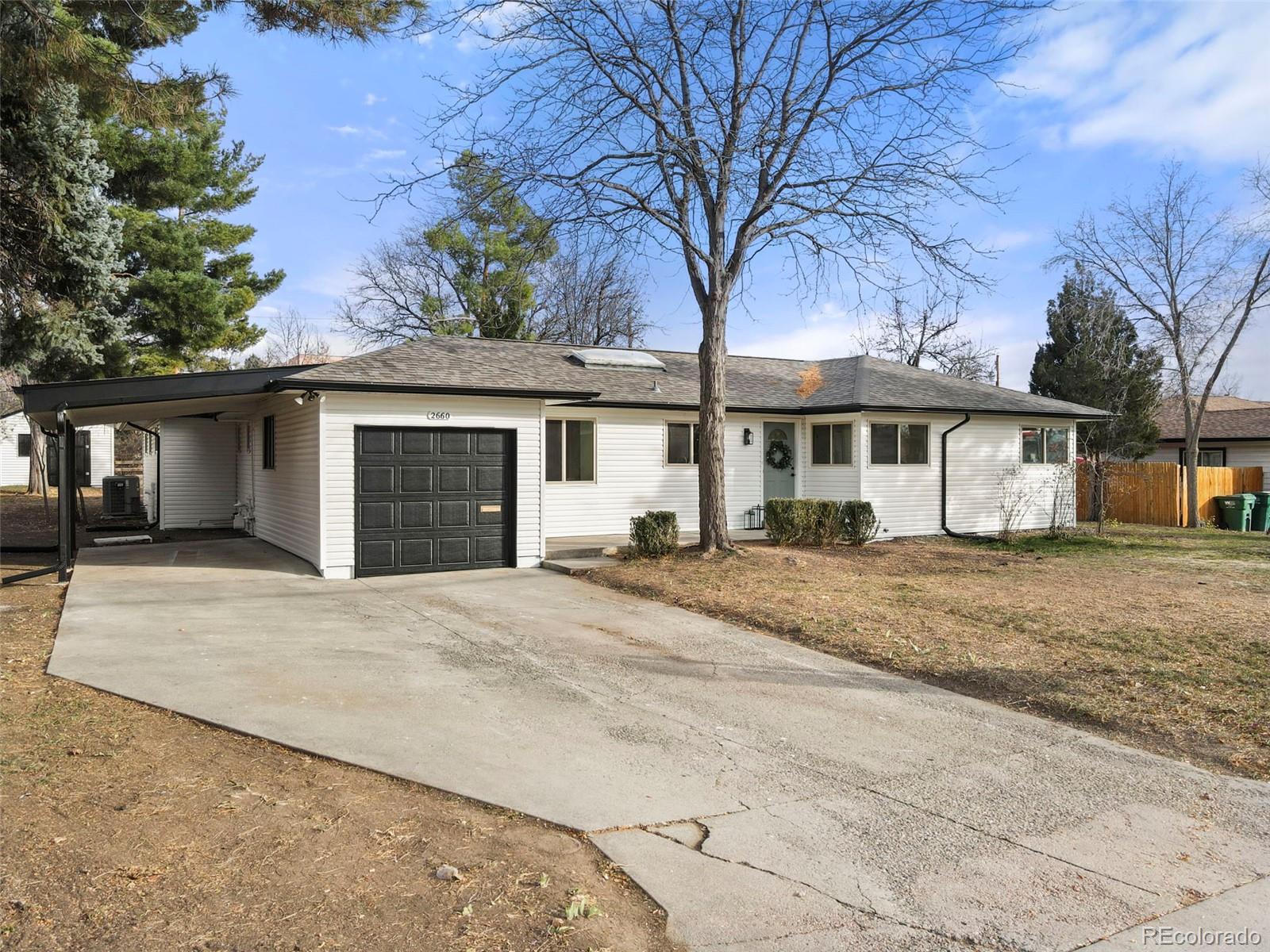 2660 S Dahlia Street