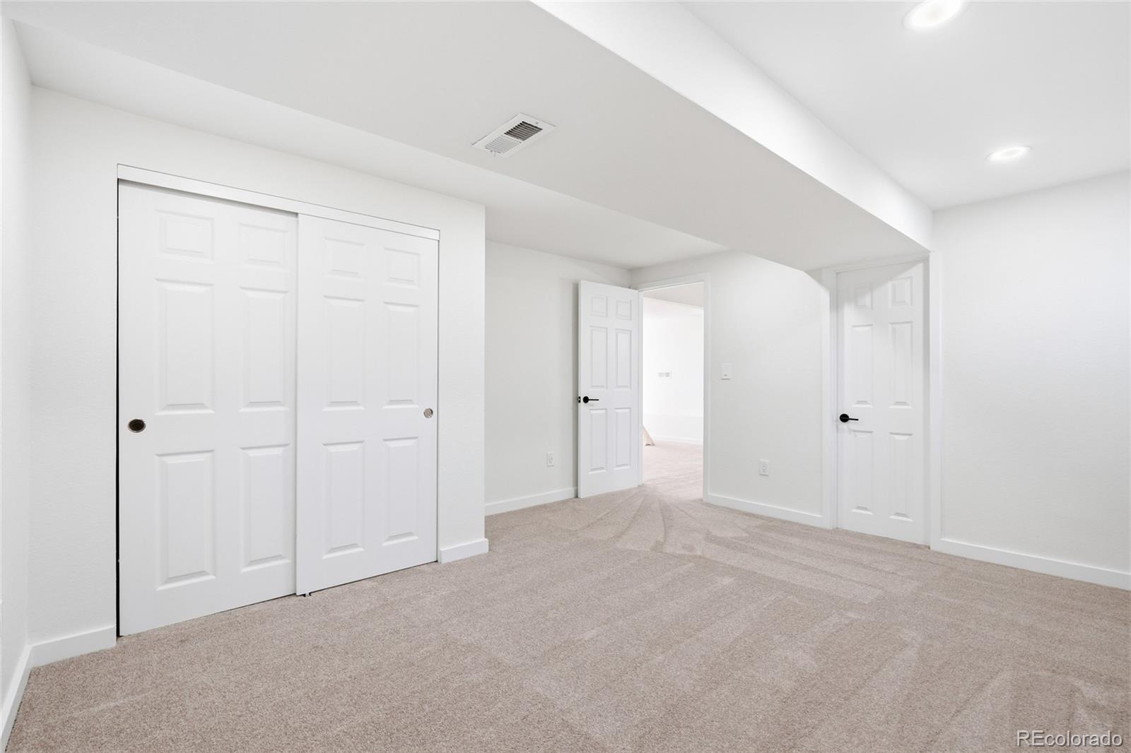 3057 S Rosemary Street