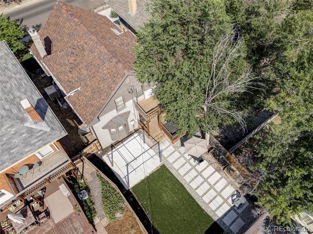 142 N Logan Street