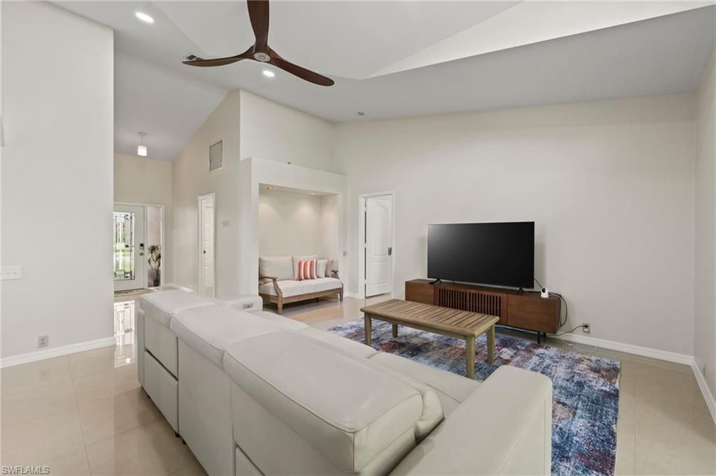 13237 Greywood CIR