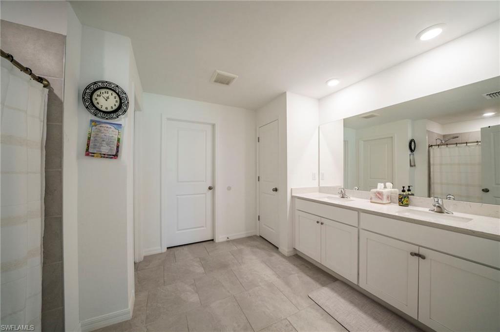 3843 Treasure Oak WAY