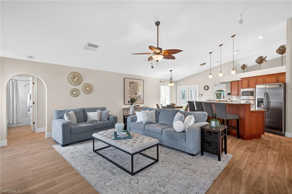 6075 Island Park CT
