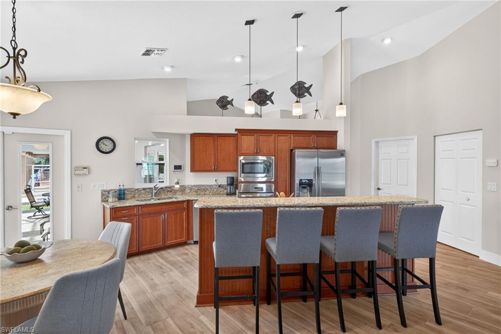 6075 Island Park CT