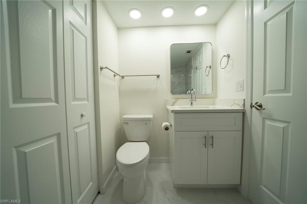 17455 Overhill DR Unit: E