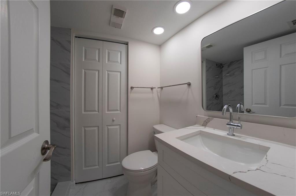 17455 Overhill DR Unit: E
