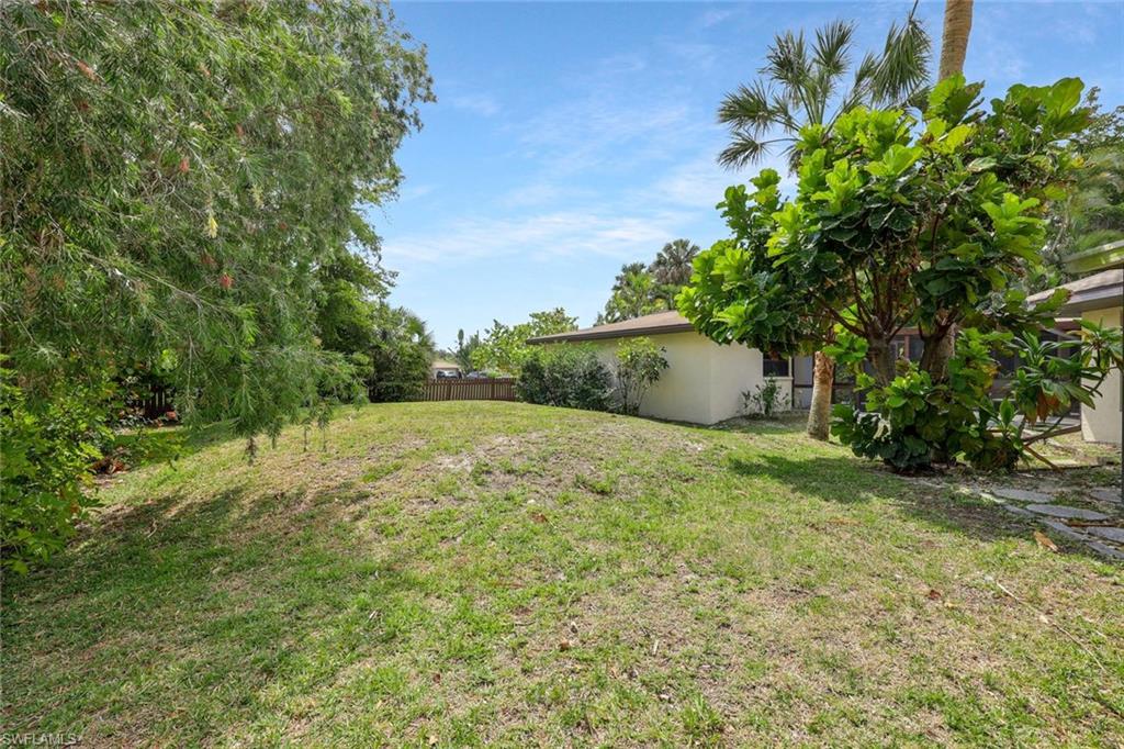 6204 Island Park CT