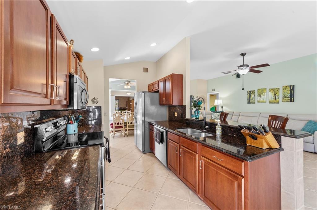 10097 Colonial Country Club BLVD