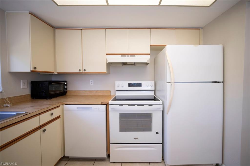 3706 10th AVE 2