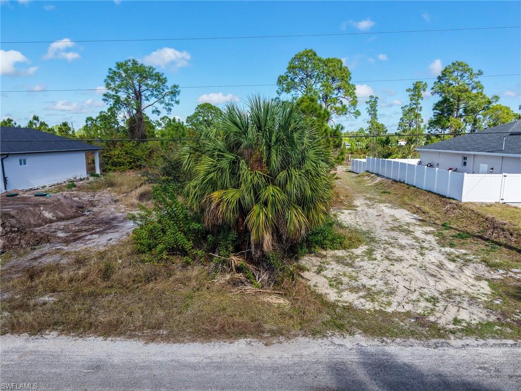 749 Newell ST E