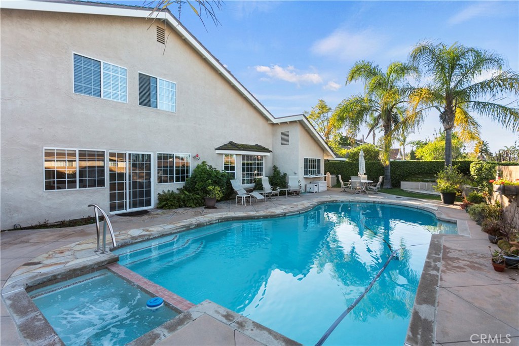 442 S Westridge Circle