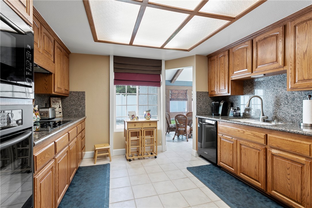 5831 E Trapper Trail 27