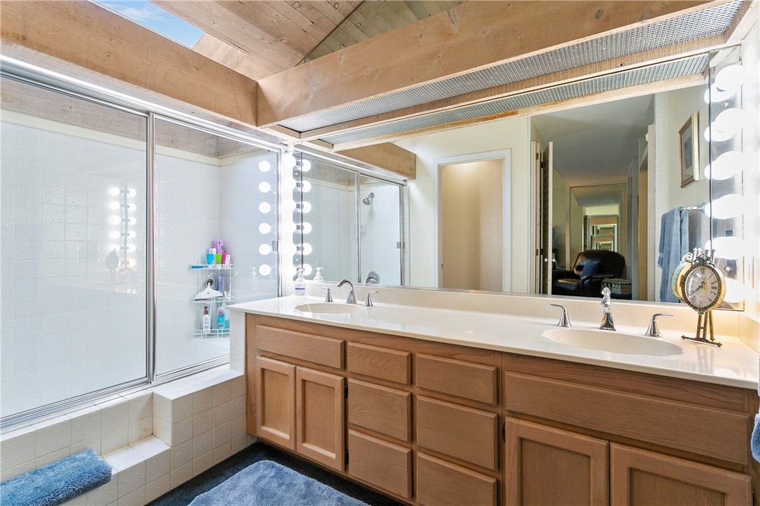 5831 E Trapper Trail 27