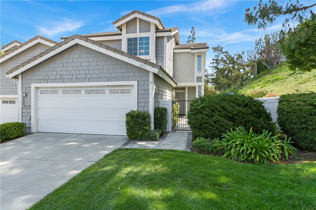 5831 E Trapper Trail 27