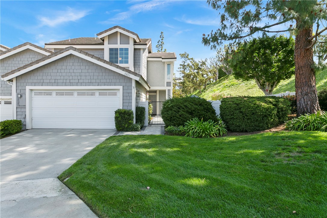 5831 E Trapper Trail 27