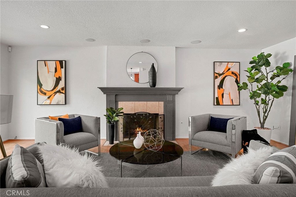 3807 E Ridgeway Road