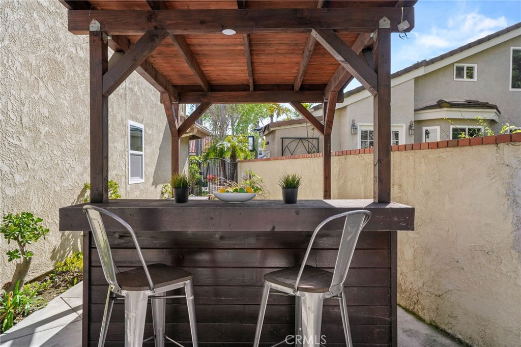 3807 E Ridgeway Road