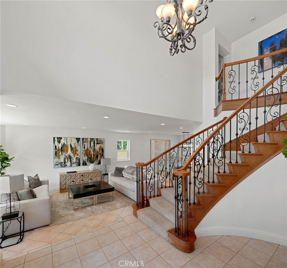 3807 E Ridgeway Road