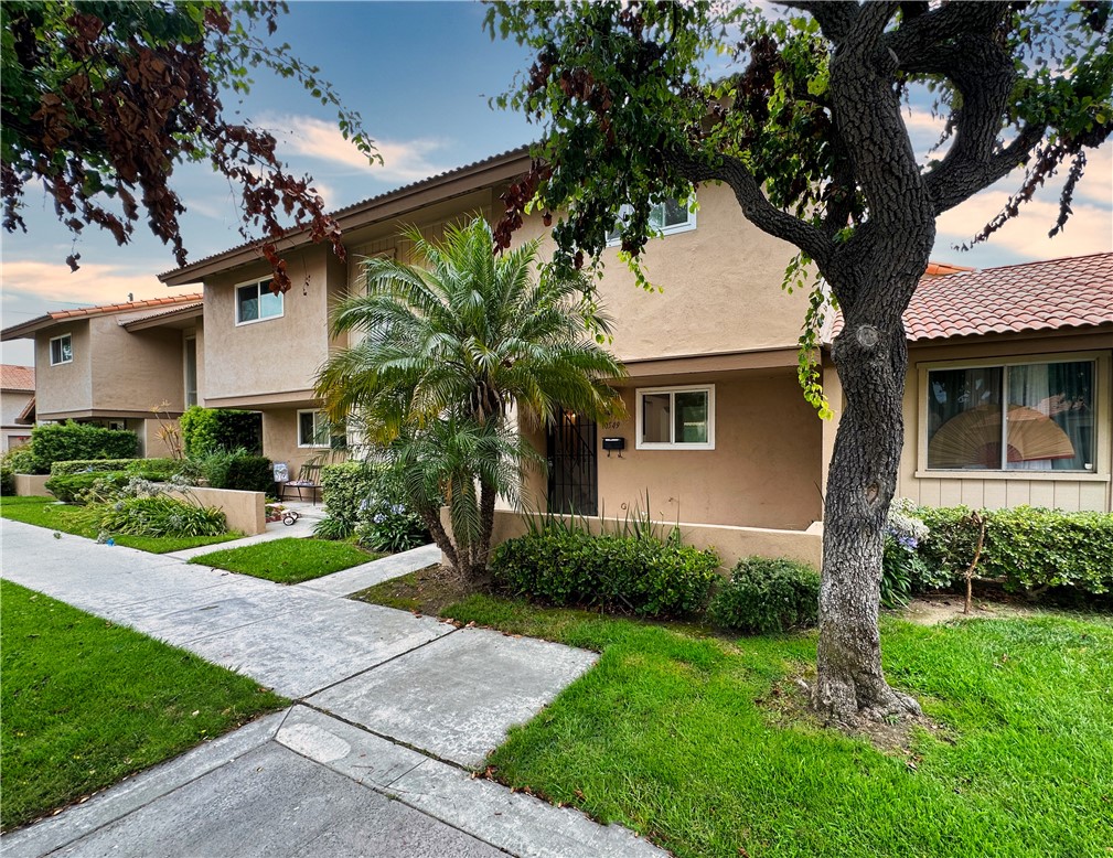 10549 Carrotwood Way