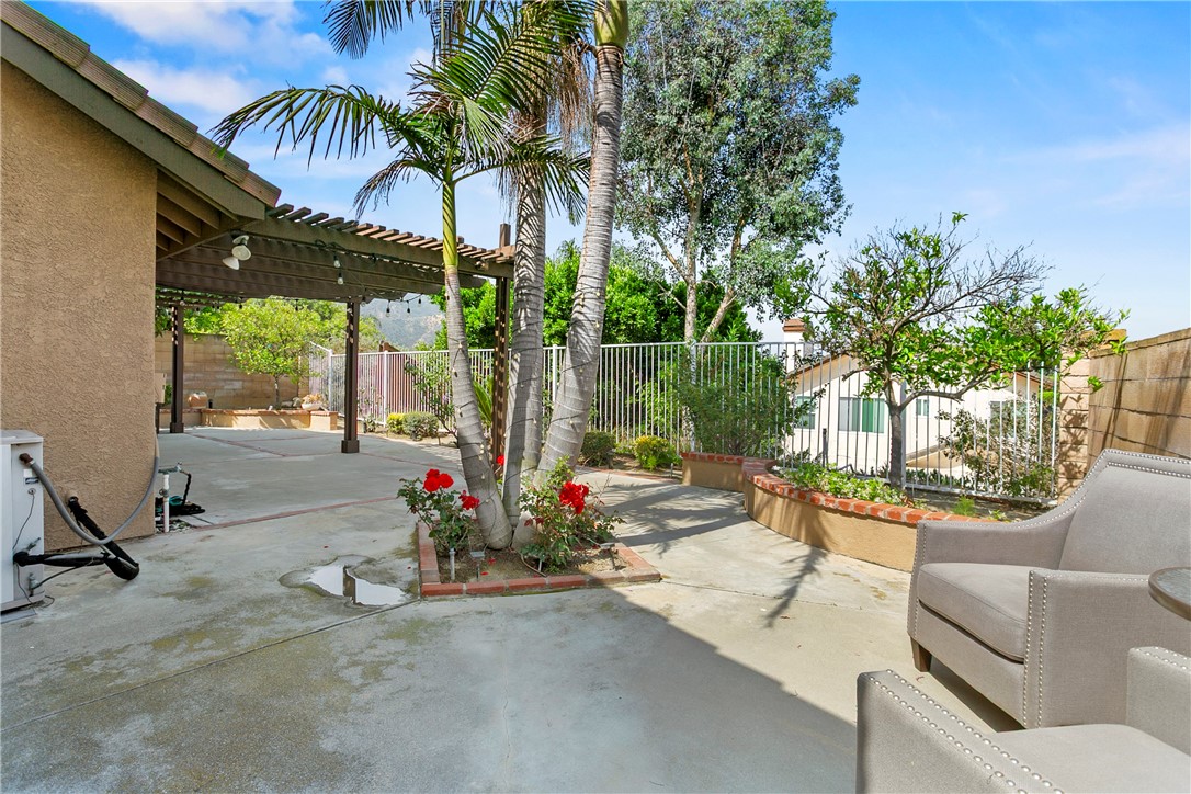 902 Highland View Drive
