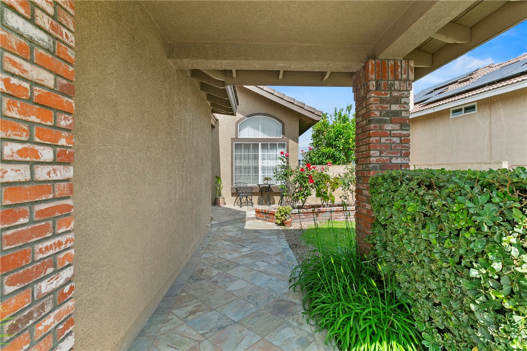 902 Highland View Drive