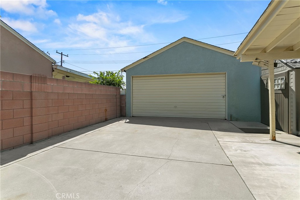 1932 S Orange Avenue
