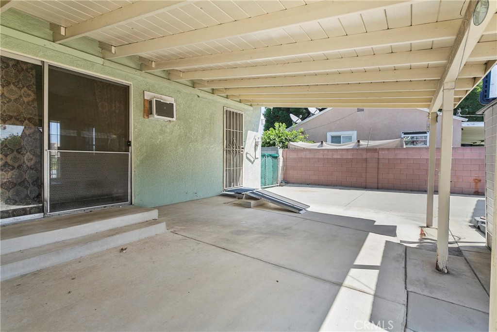 1932 S Orange Avenue