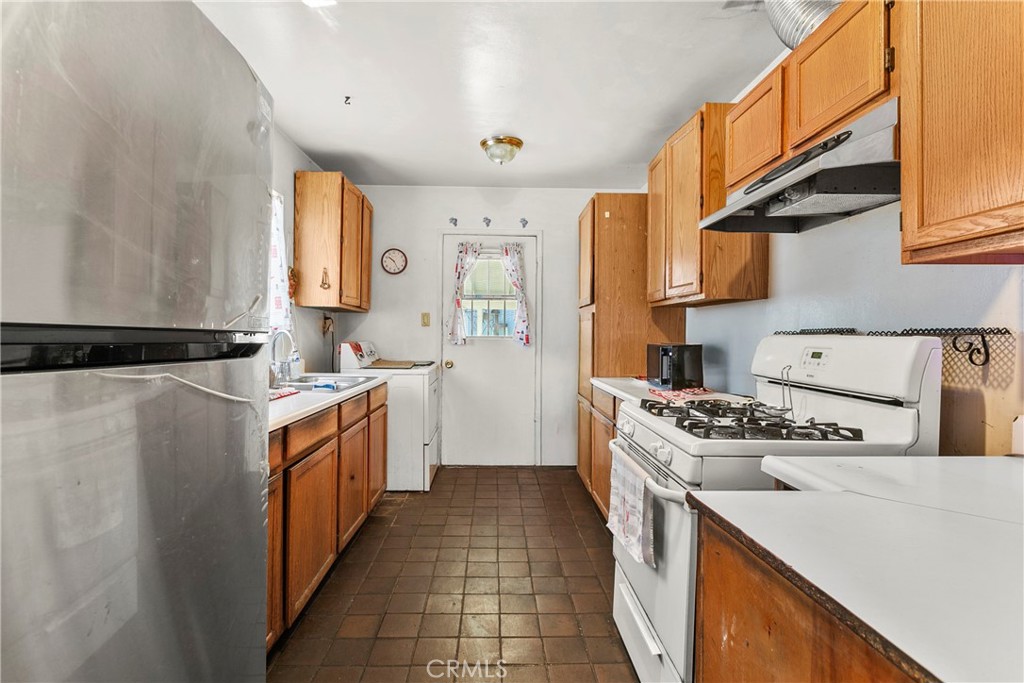 1932 S Orange Avenue