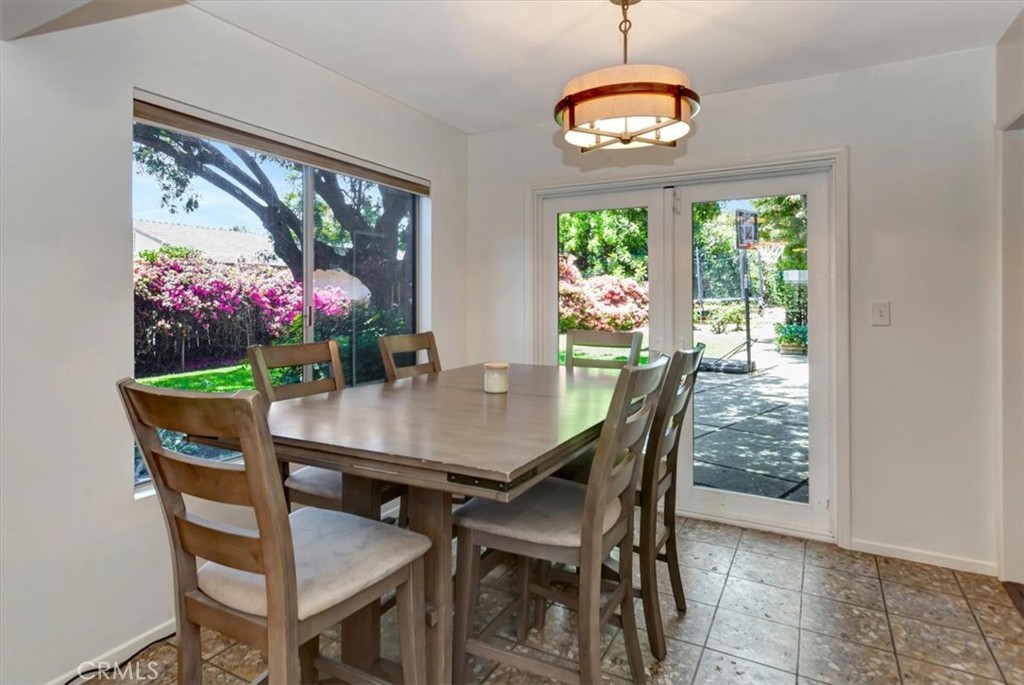 11111 Magda Lane