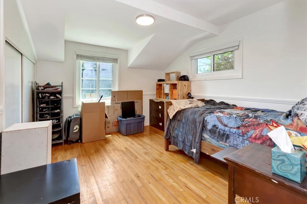 11111 Magda Lane